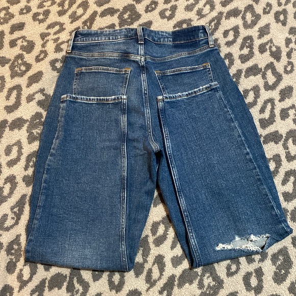 Abercrombie Curve Love High Rise Mom Jeans - Picture 5 of 7